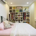 1Br Victorian Apartment River View D7