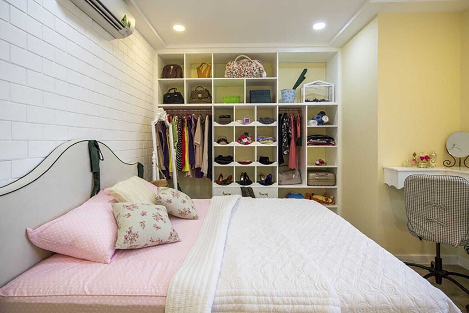 1br Victorian River View D7